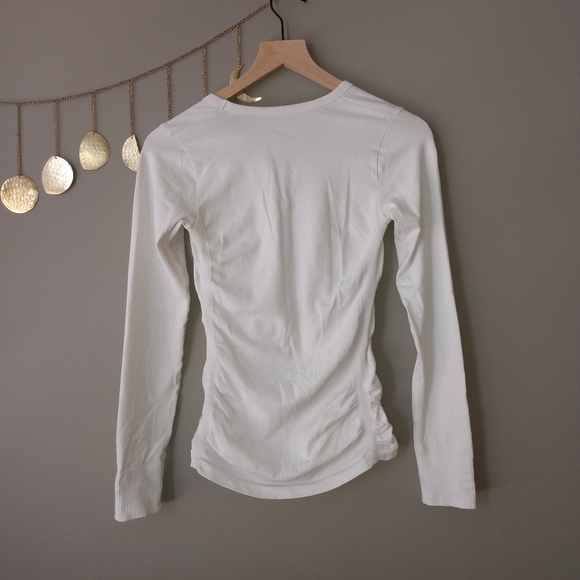 Athleta Long Sleeve Ruched Top - Picture 3 of 7